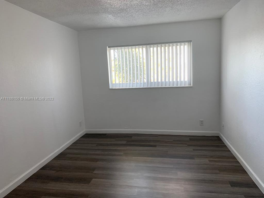 GLEN COVE APTS 3 CONDO - Residential Lease