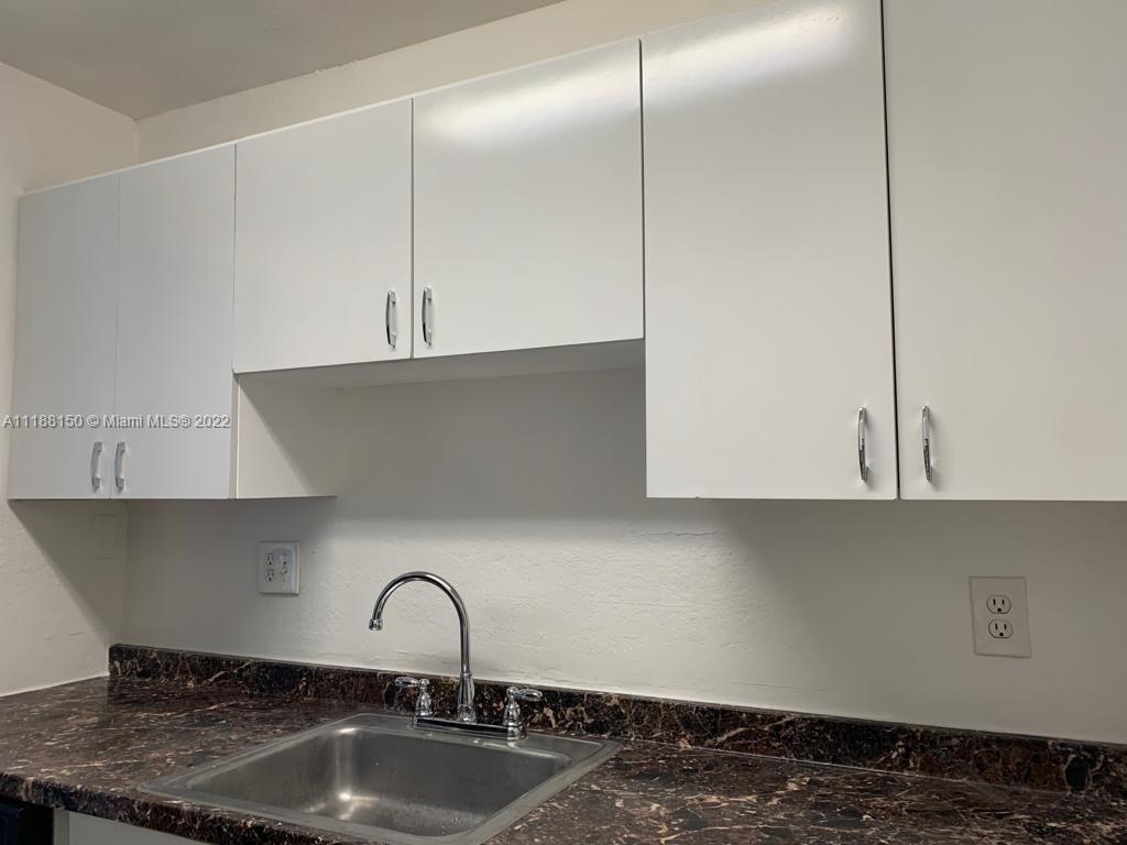 GLEN COVE APTS 3 CONDO - Residential Lease