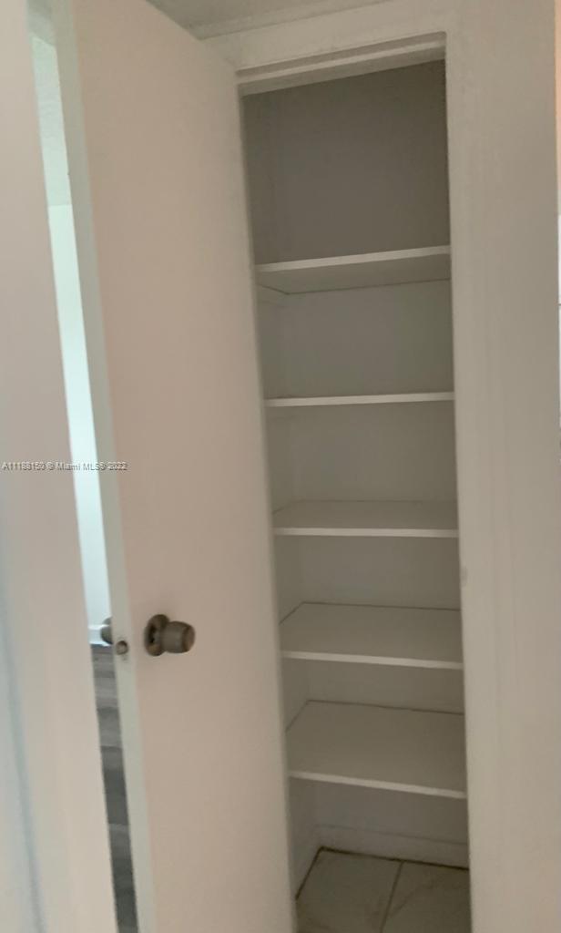 GLEN COVE APTS 3 CONDO - Residential Lease