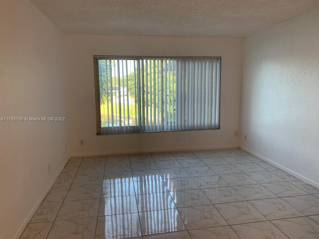 GLEN COVE APTS 3 CONDO - Residential Lease