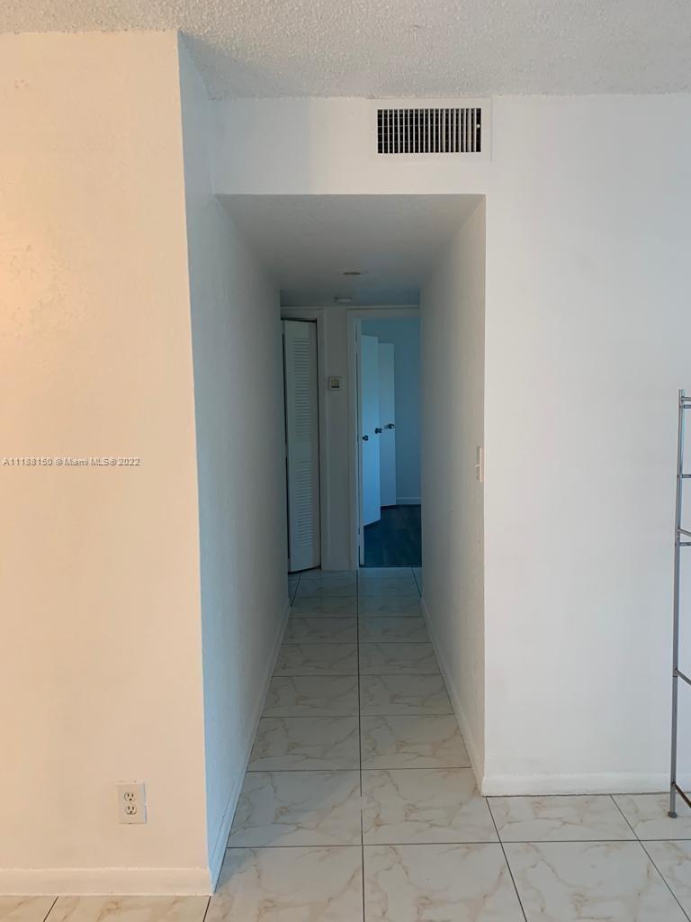 GLEN COVE APTS 3 CONDO - Residential Lease