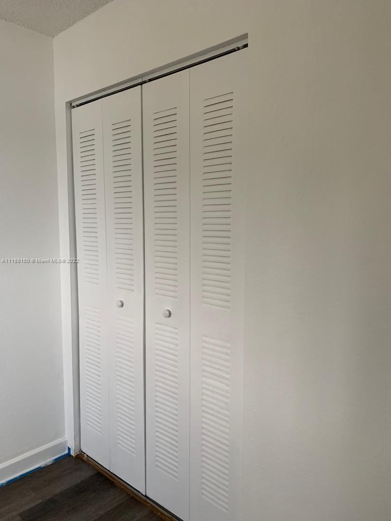 GLEN COVE APTS 3 CONDO - Residential Lease