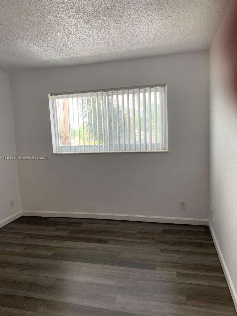 GLEN COVE APTS 3 CONDO - Residential Lease
