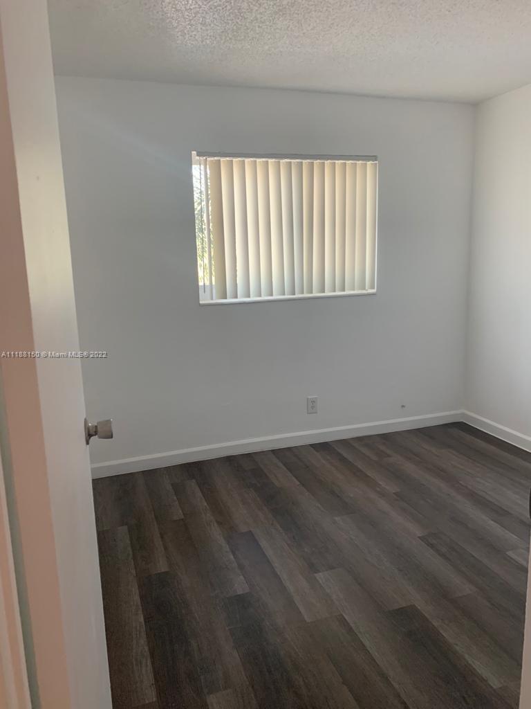 GLEN COVE APTS 3 CONDO - Residential Lease