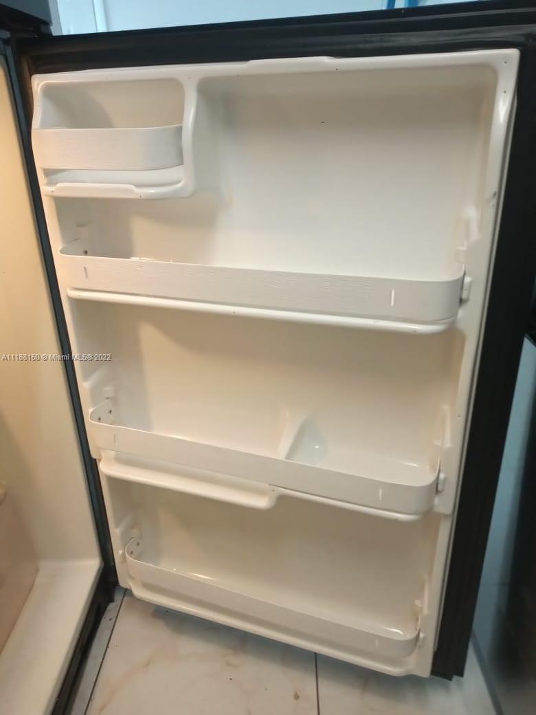 GLEN COVE APTS 3 CONDO - Residential Lease