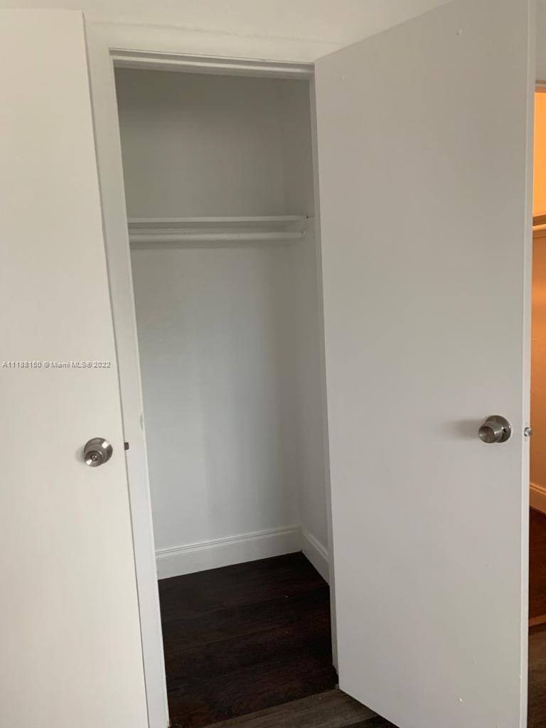 GLEN COVE APTS 3 CONDO - Residential Lease