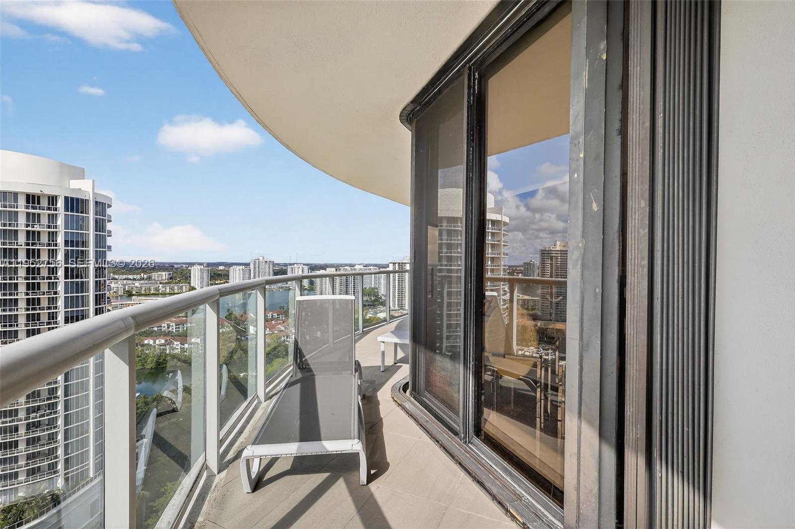 4000 ISL BLVD WILLIAMS IS - Residential