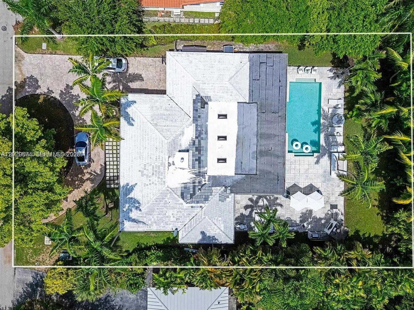 BAY LURE - Residential Lease