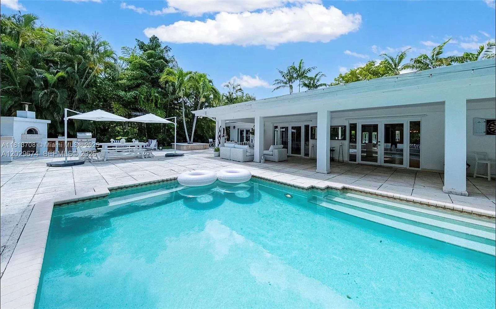 BAY LURE - Residential Lease