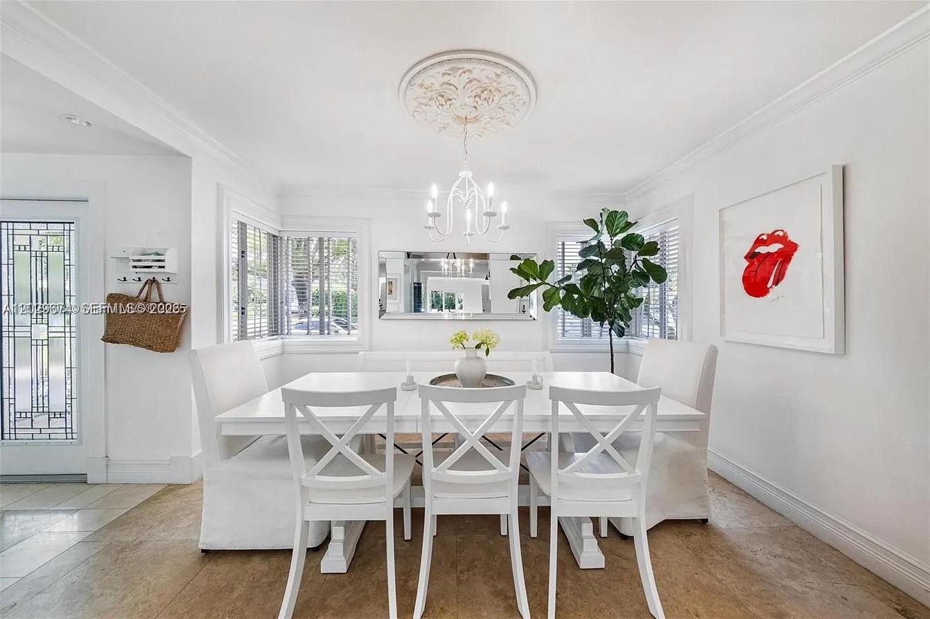 BAY LURE - Residential Lease