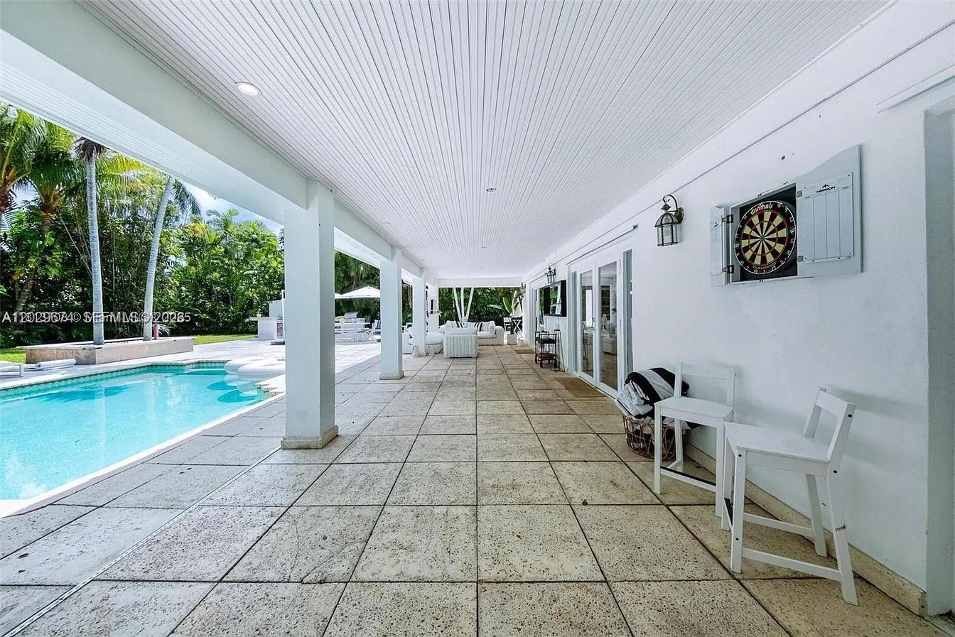 BAY LURE - Residential Lease
