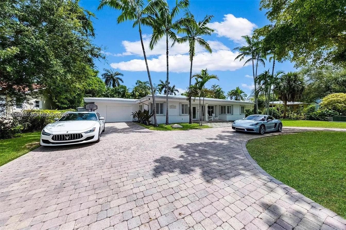 BAY LURE - Residential Lease