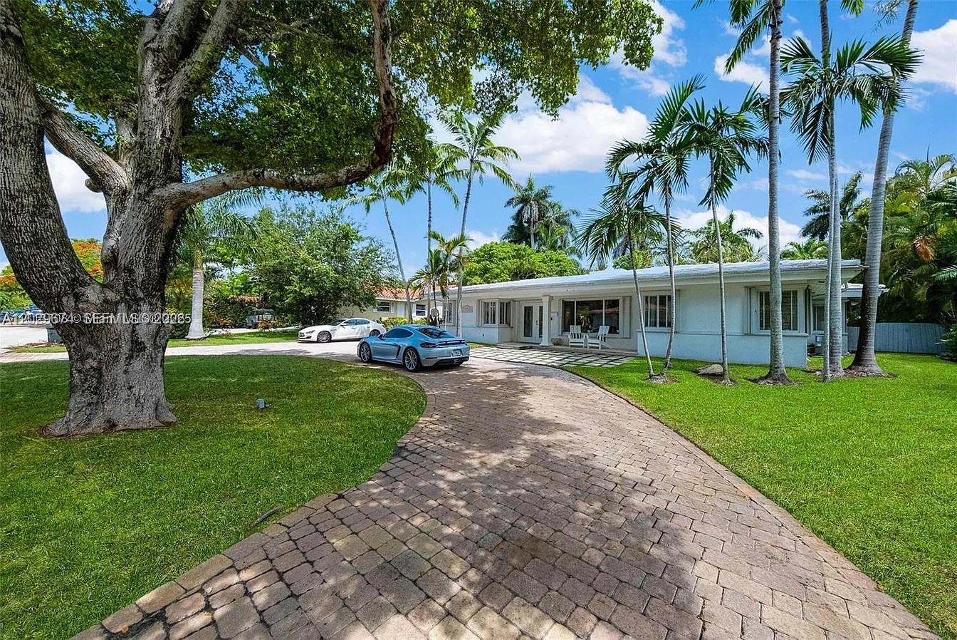 BAY LURE - Residential Lease