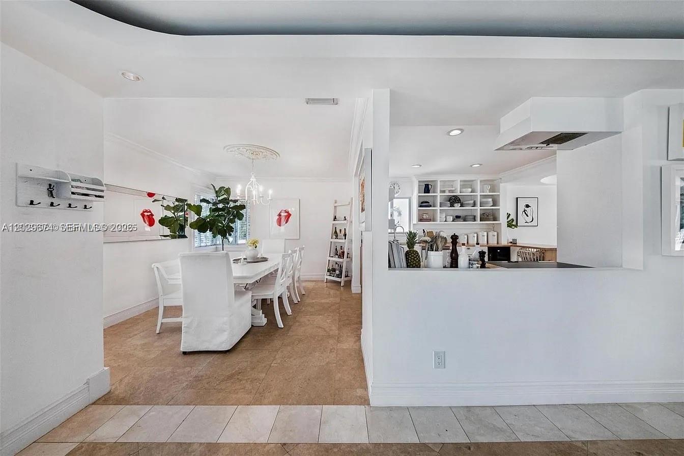 BAY LURE - Residential Lease
