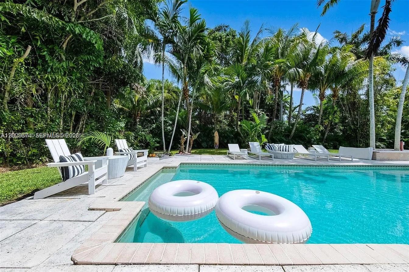 BAY LURE - Residential Lease