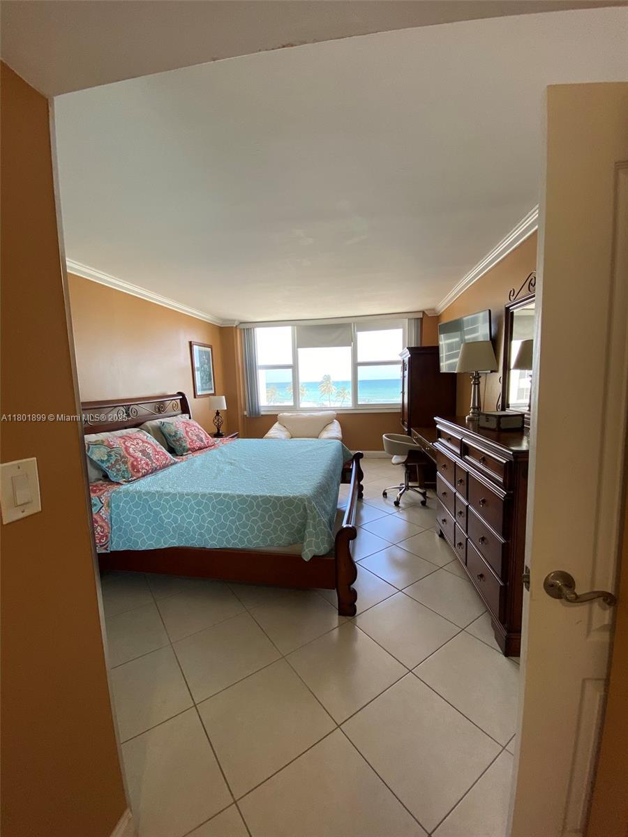 PARKER DORADO CONDO - Residential