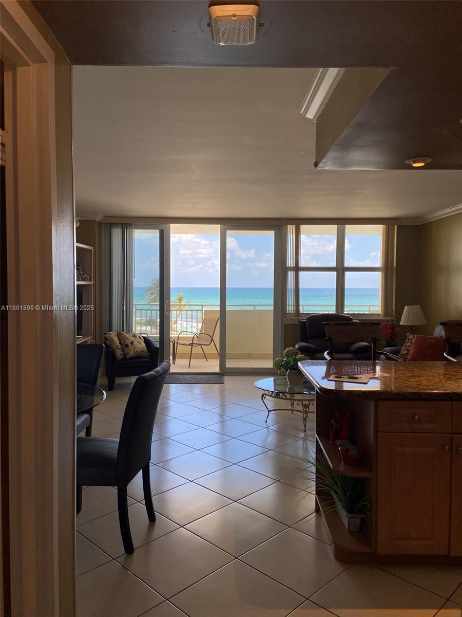 PARKER DORADO CONDO - Residential