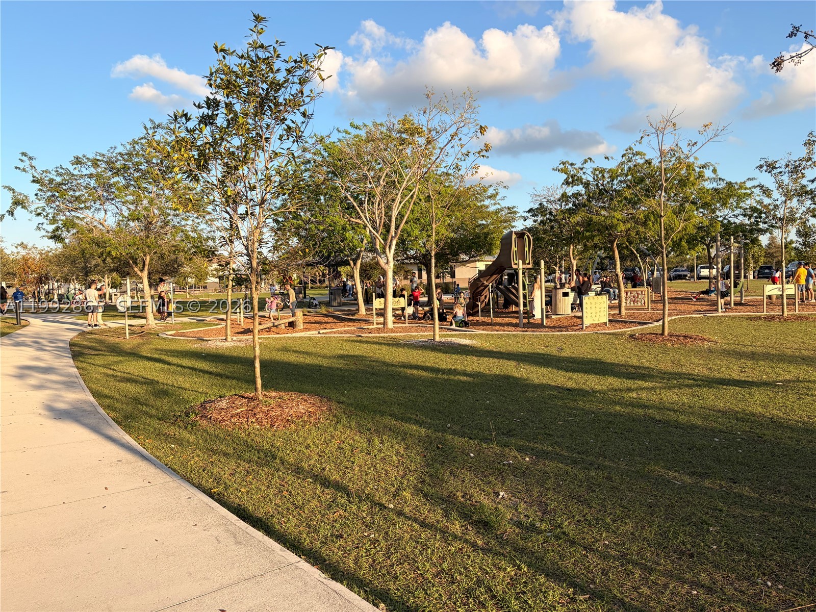 CORAL LAKES KINGDOM - Residential