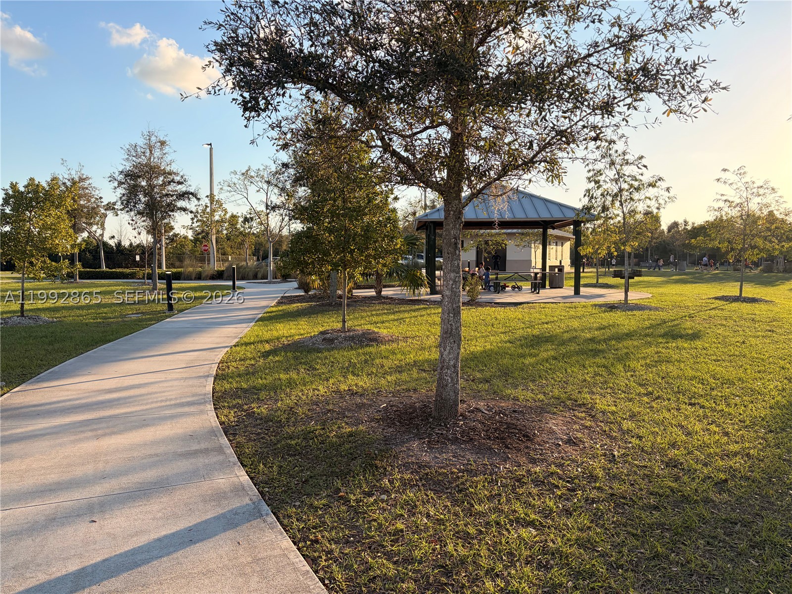 CORAL LAKES KINGDOM - Residential