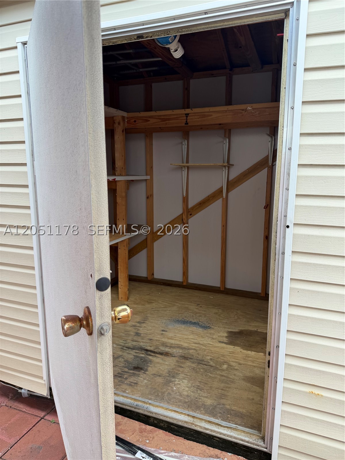 LES FONTAINES CONDO - Residential Lease
