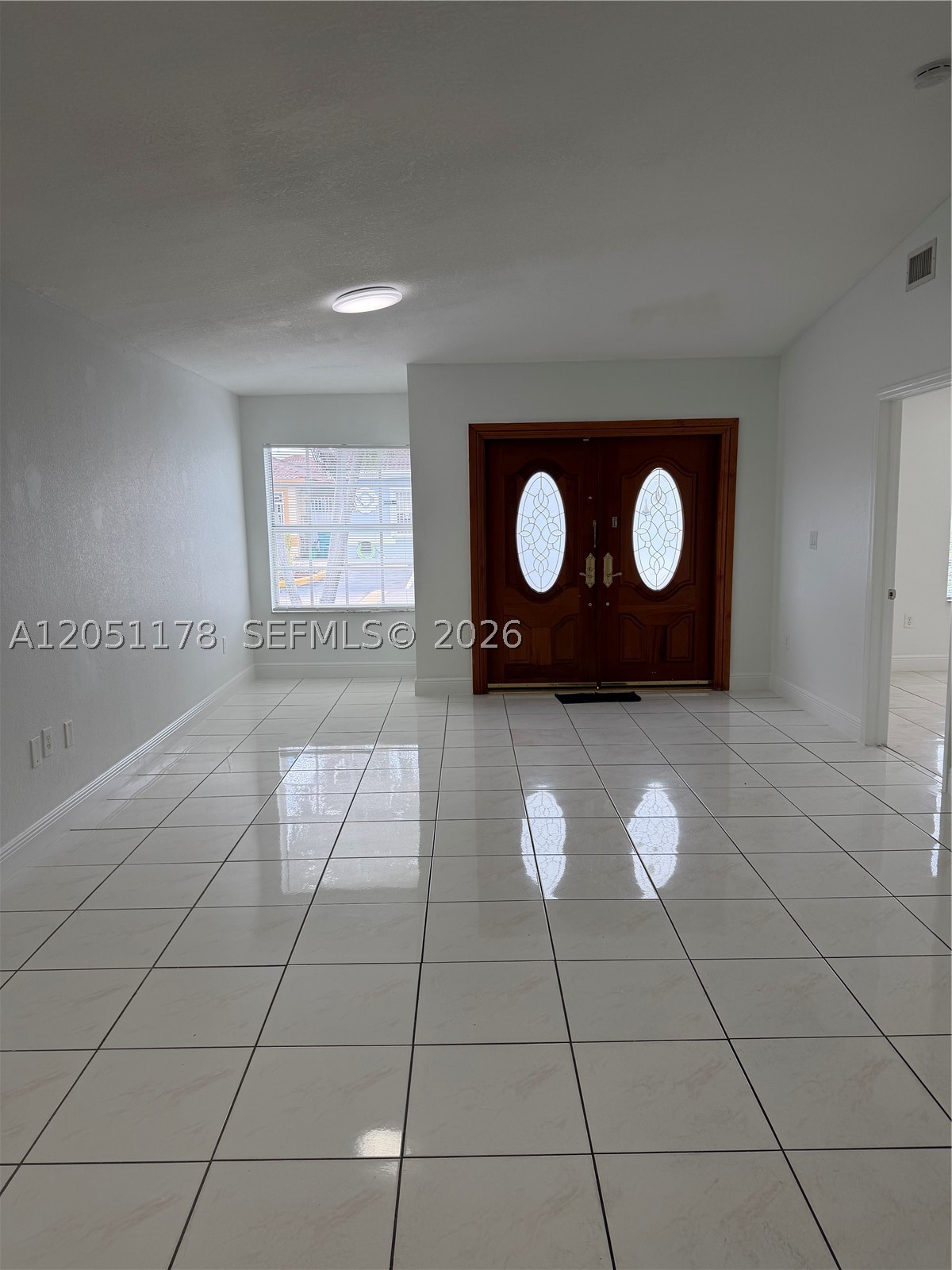 LES FONTAINES CONDO - Residential Lease