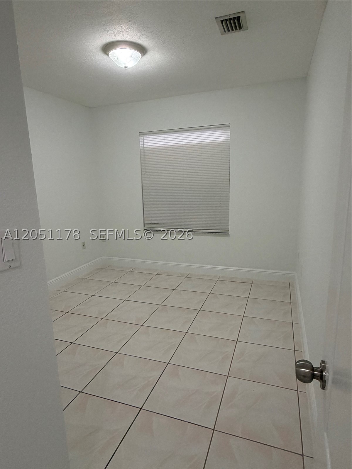 LES FONTAINES CONDO - Residential Lease