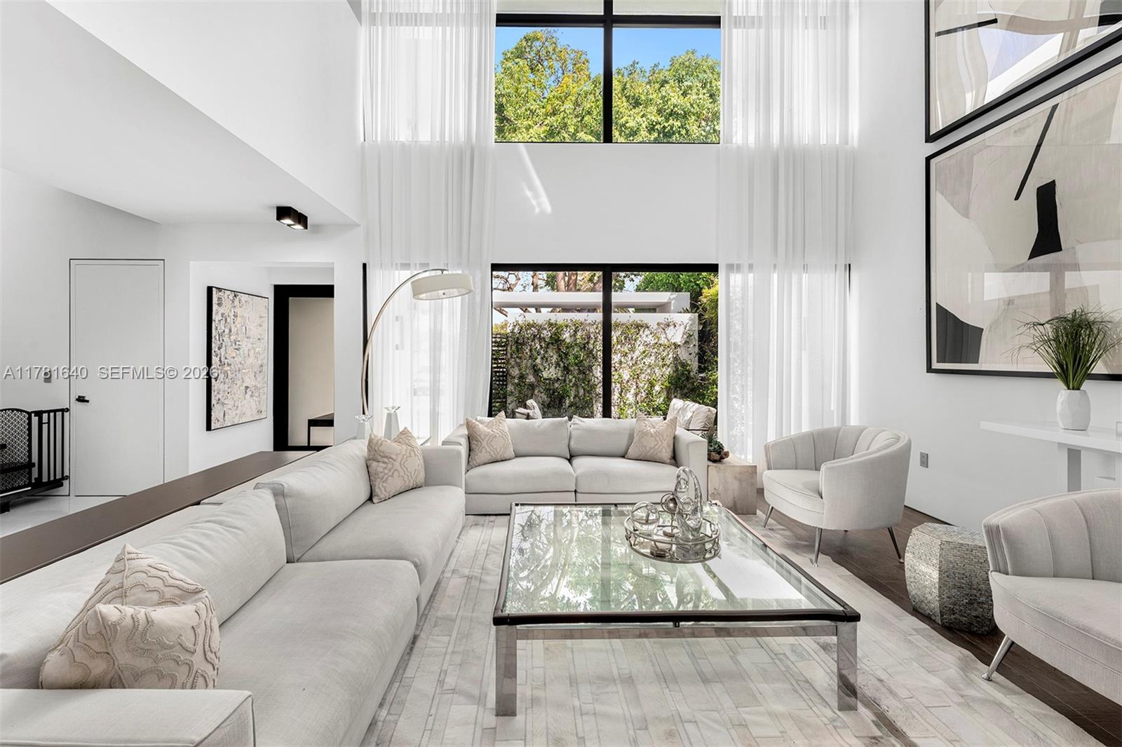 BRICKELLS FLAGLER - Residential