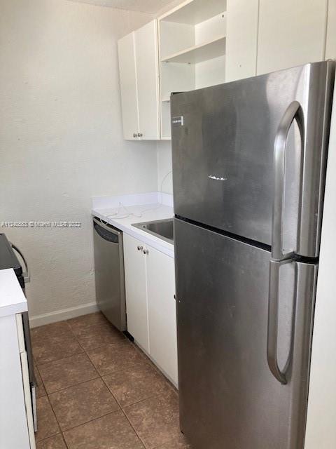 DOUGLAS OAKS CONDO - Residential Lease