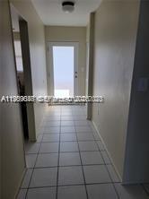ROYAL BAHAMIAN WEST - Residential