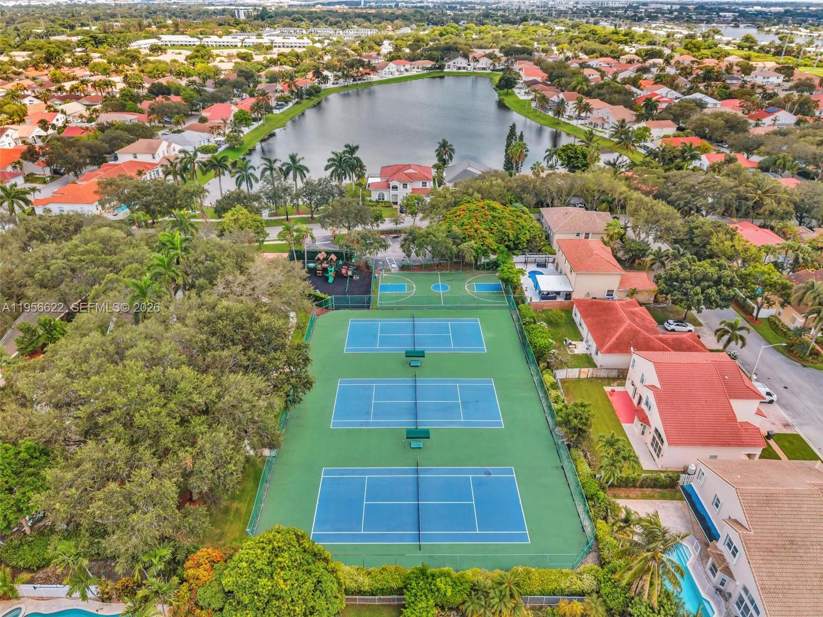 BANYAN OAKRIDGE PLAT - Residential