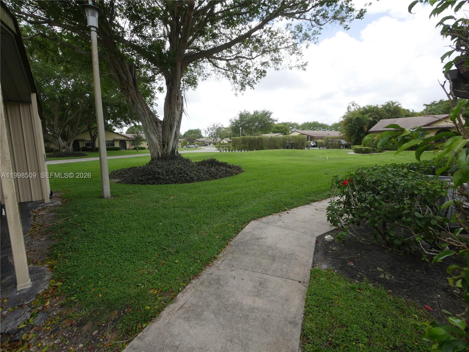 LAKES OF BOCA BARWOOD 1 - Residential