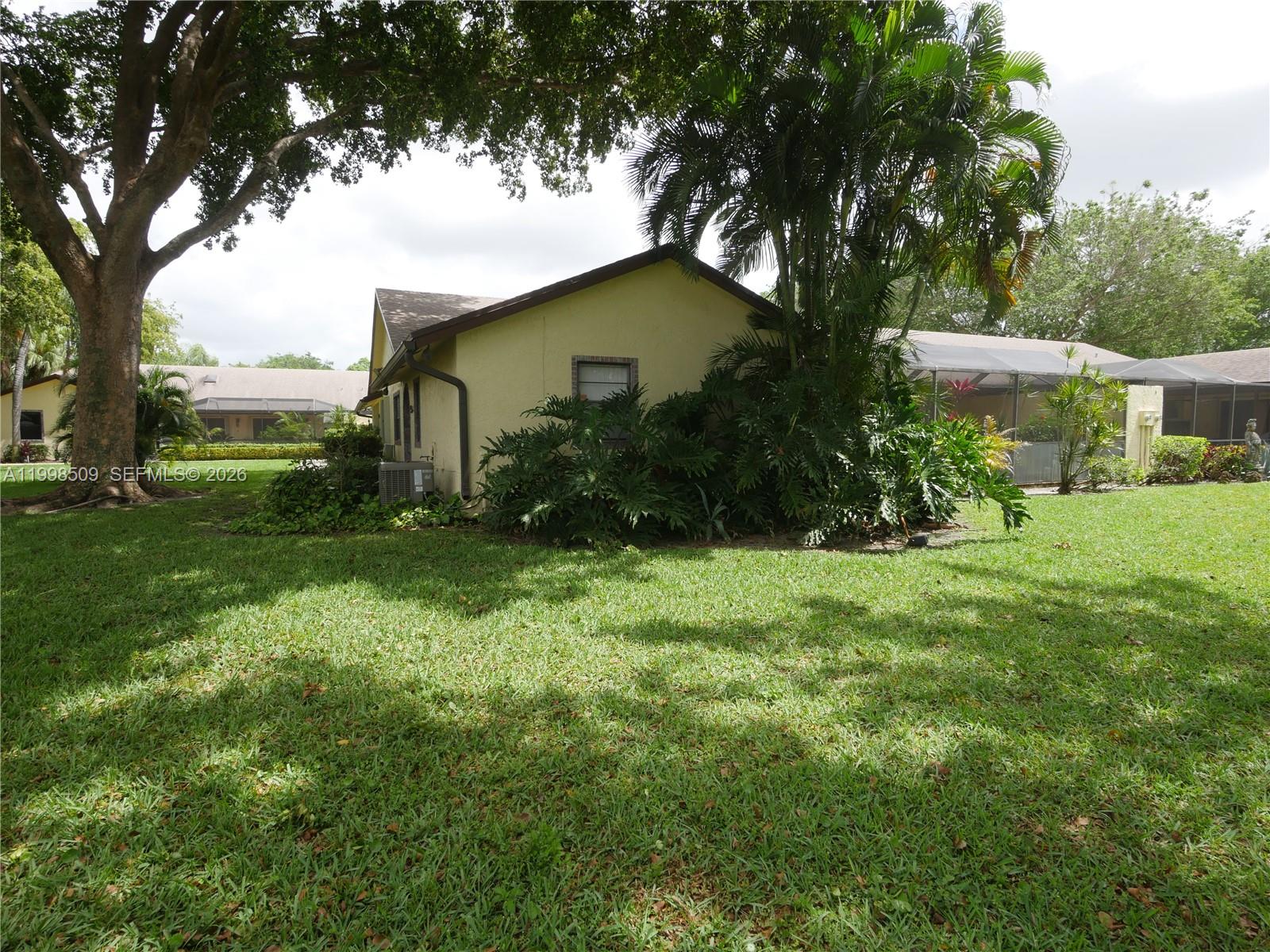 LAKES OF BOCA BARWOOD 1 - Residential