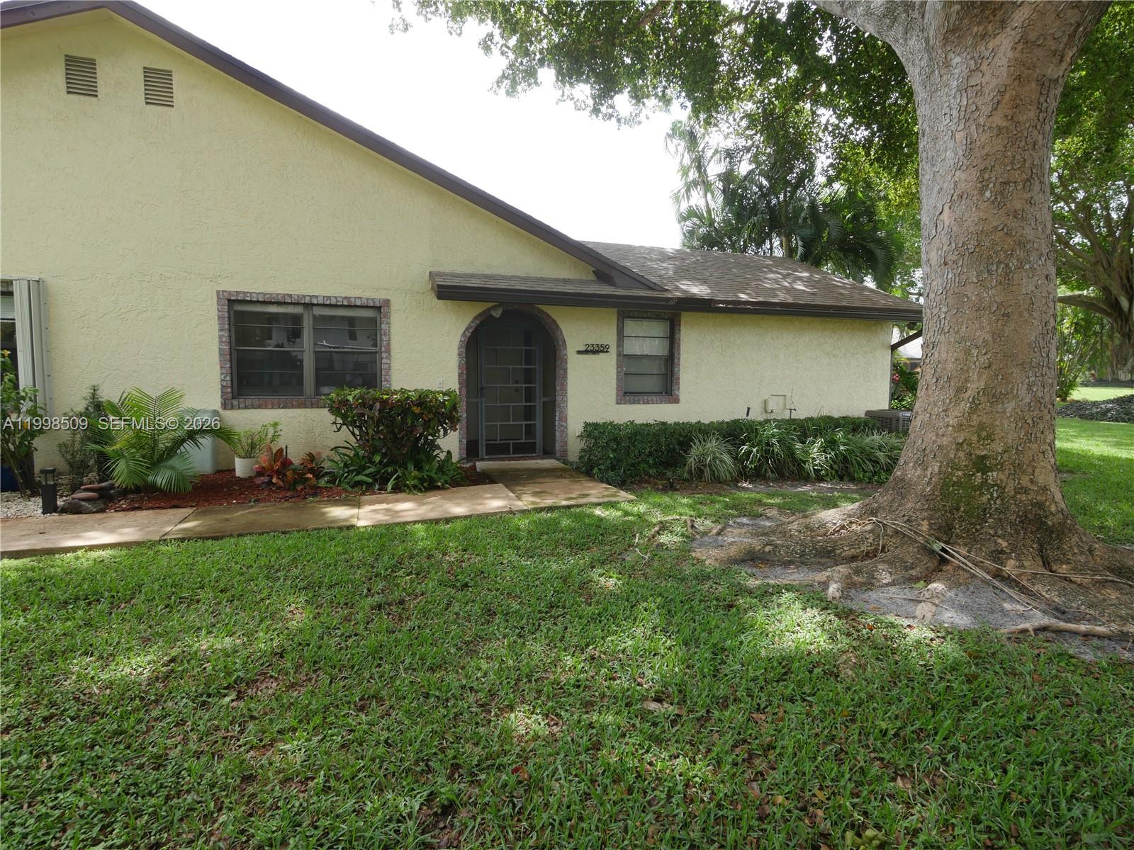 LAKES OF BOCA BARWOOD 1 - Residential