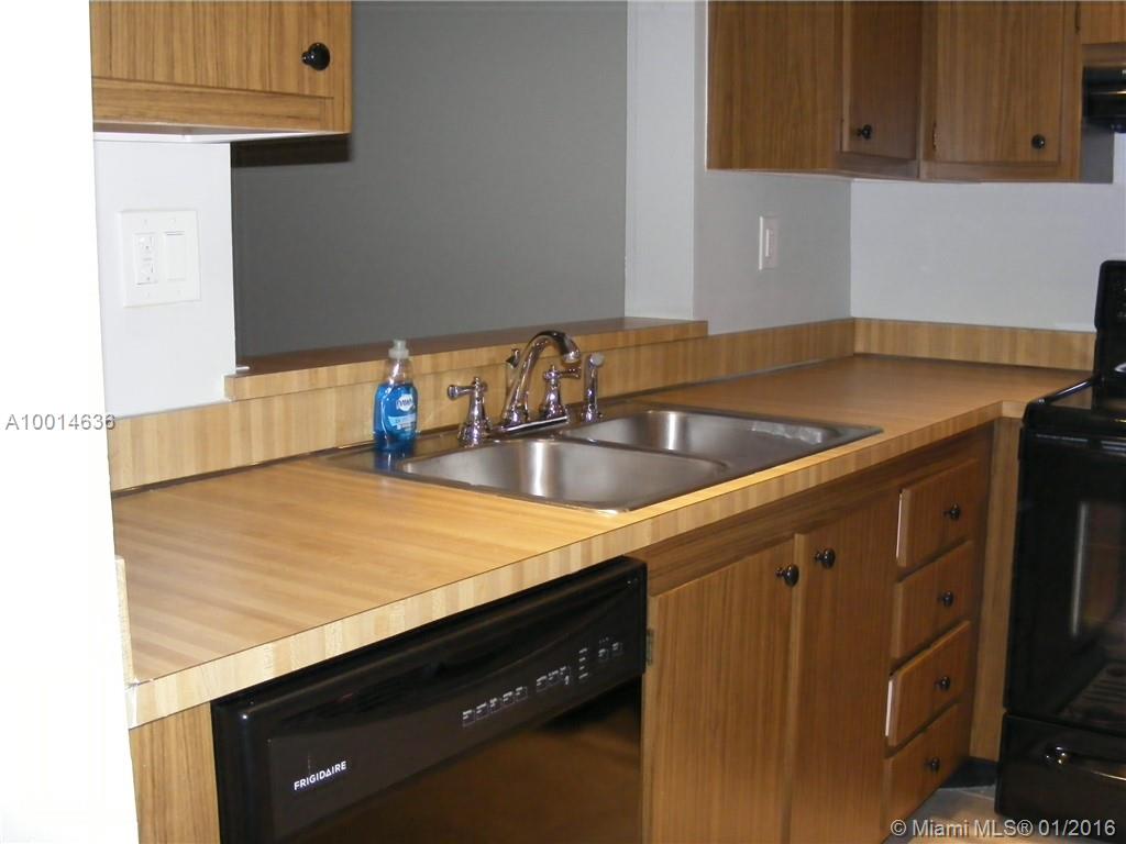 Ramblewood East Condo - Residential Lease