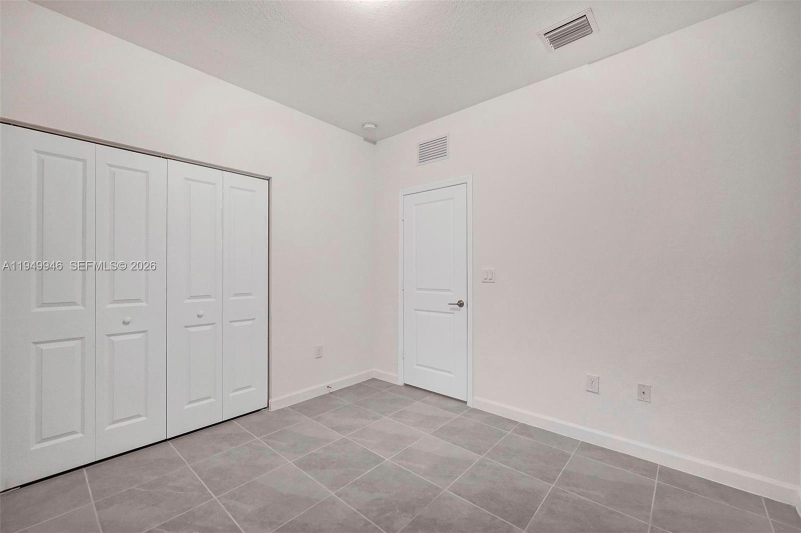 PINE VISTA - Residential