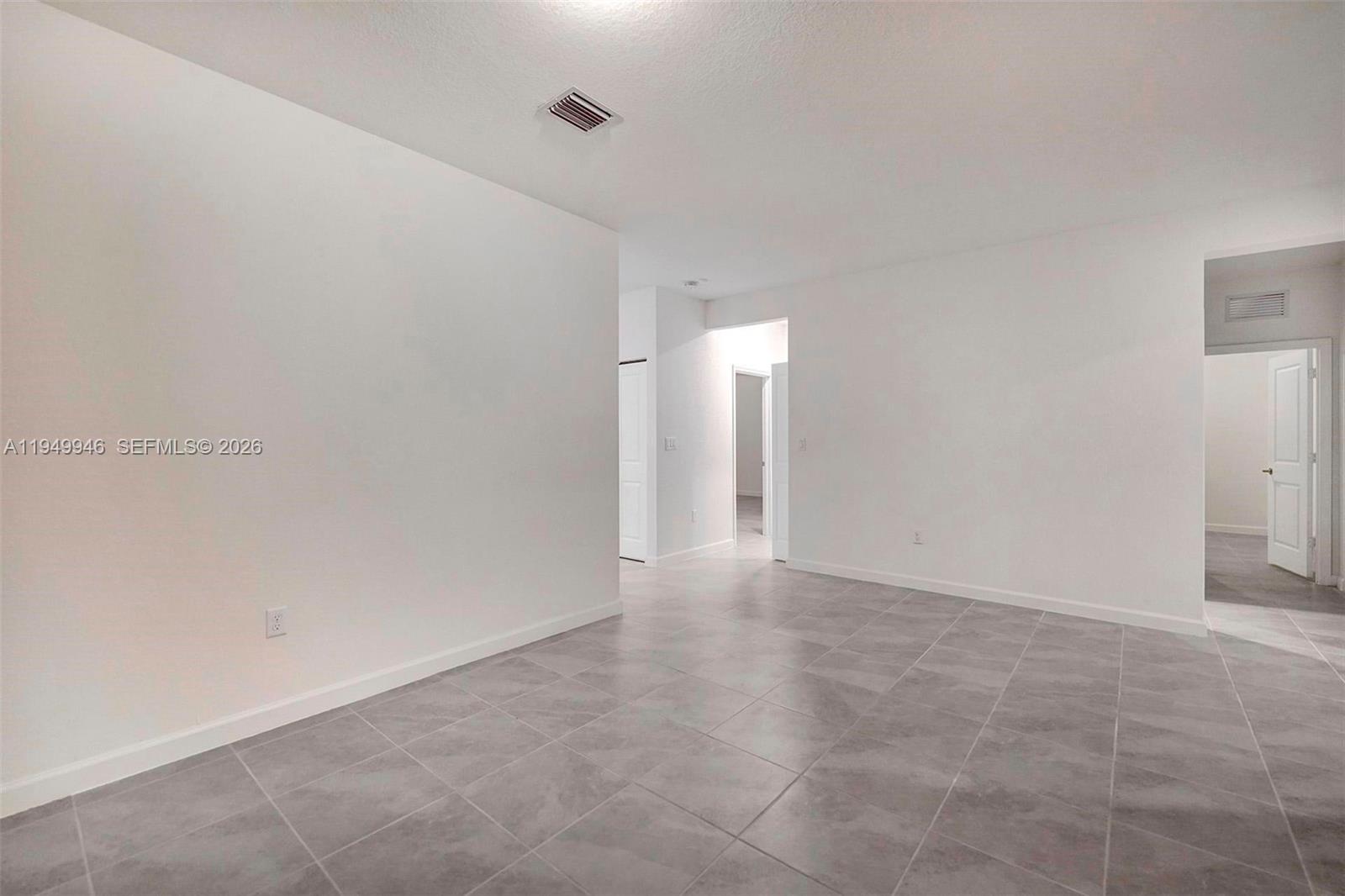 PINE VISTA - Residential
