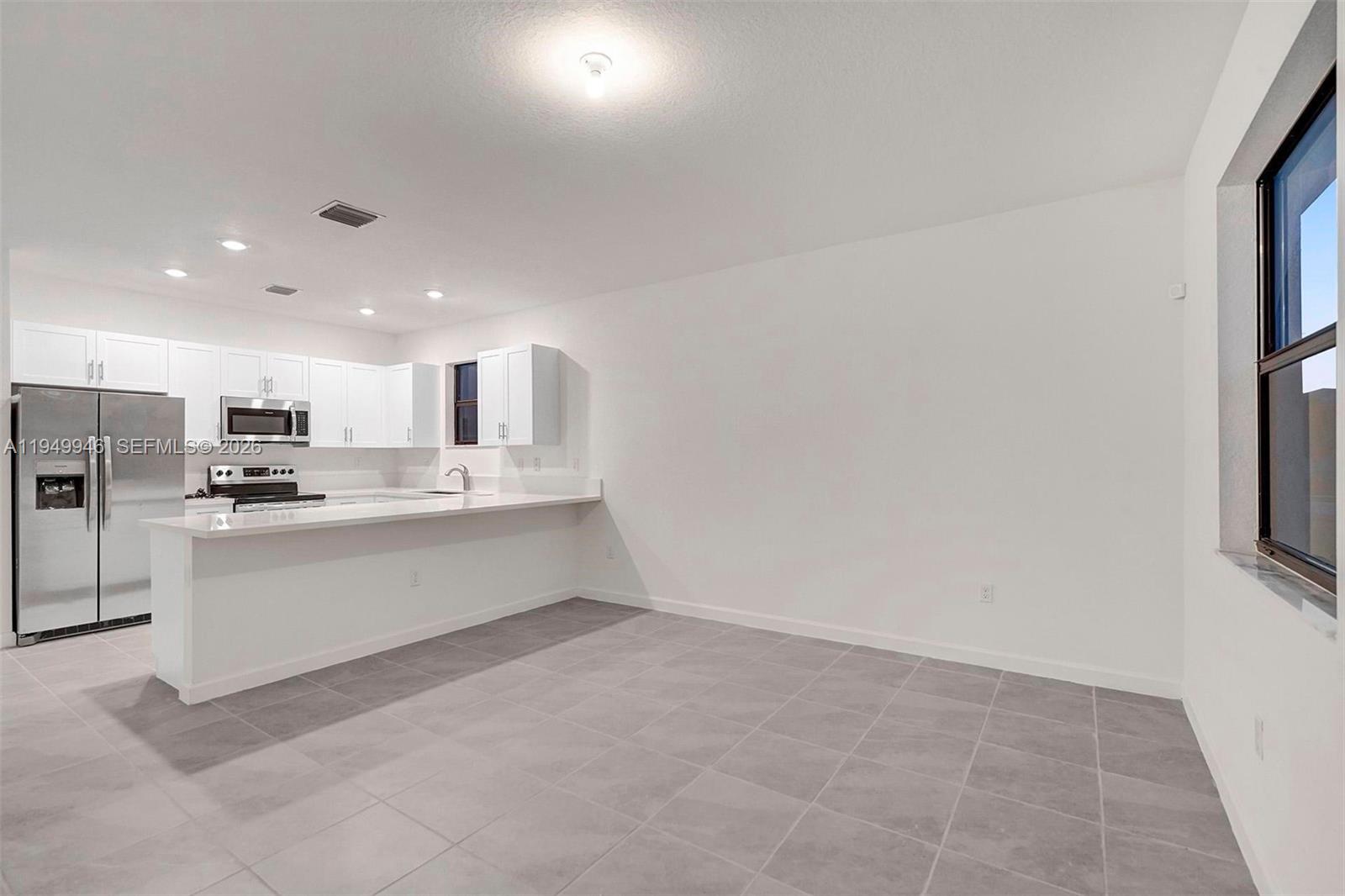 PINE VISTA - Residential