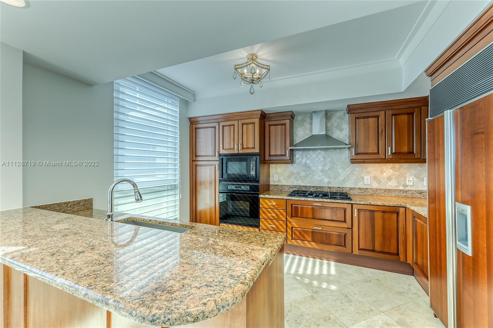 DIPLOMAT OCEANFRONT RESID - Residential