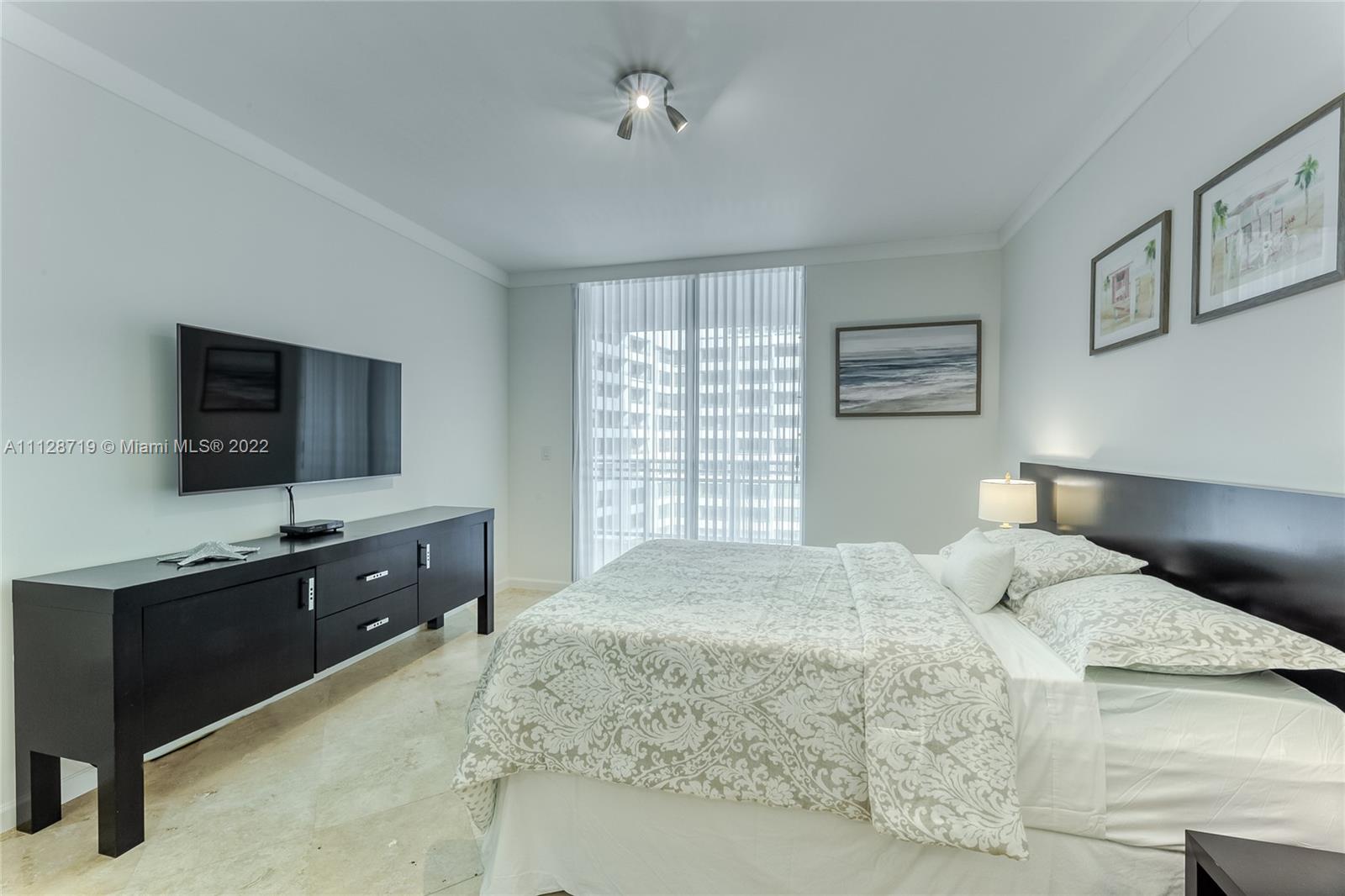 DIPLOMAT OCEANFRONT RESID - Residential