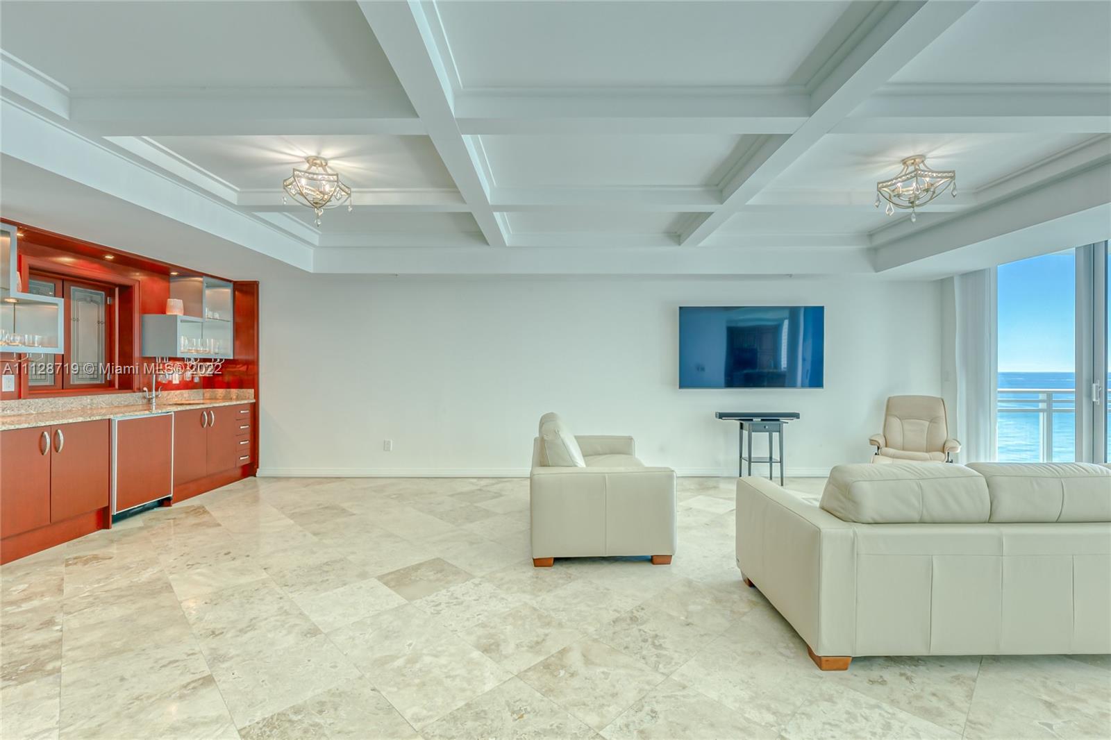 DIPLOMAT OCEANFRONT RESID - Residential
