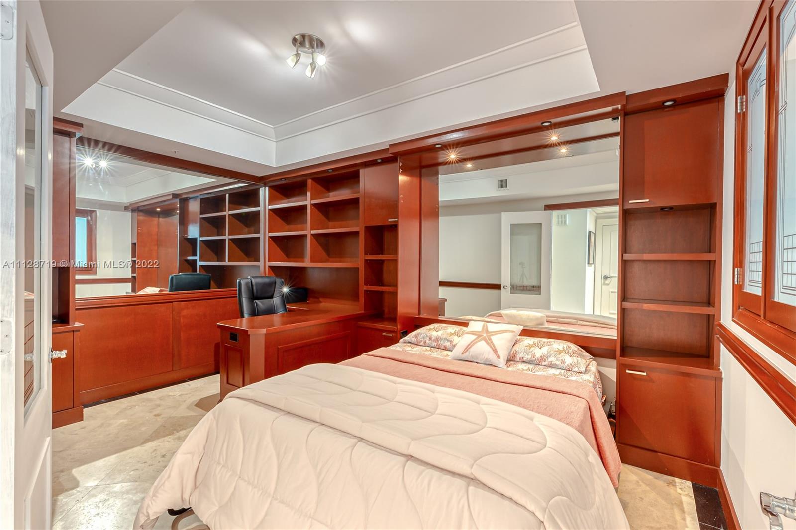 DIPLOMAT OCEANFRONT RESID - Residential