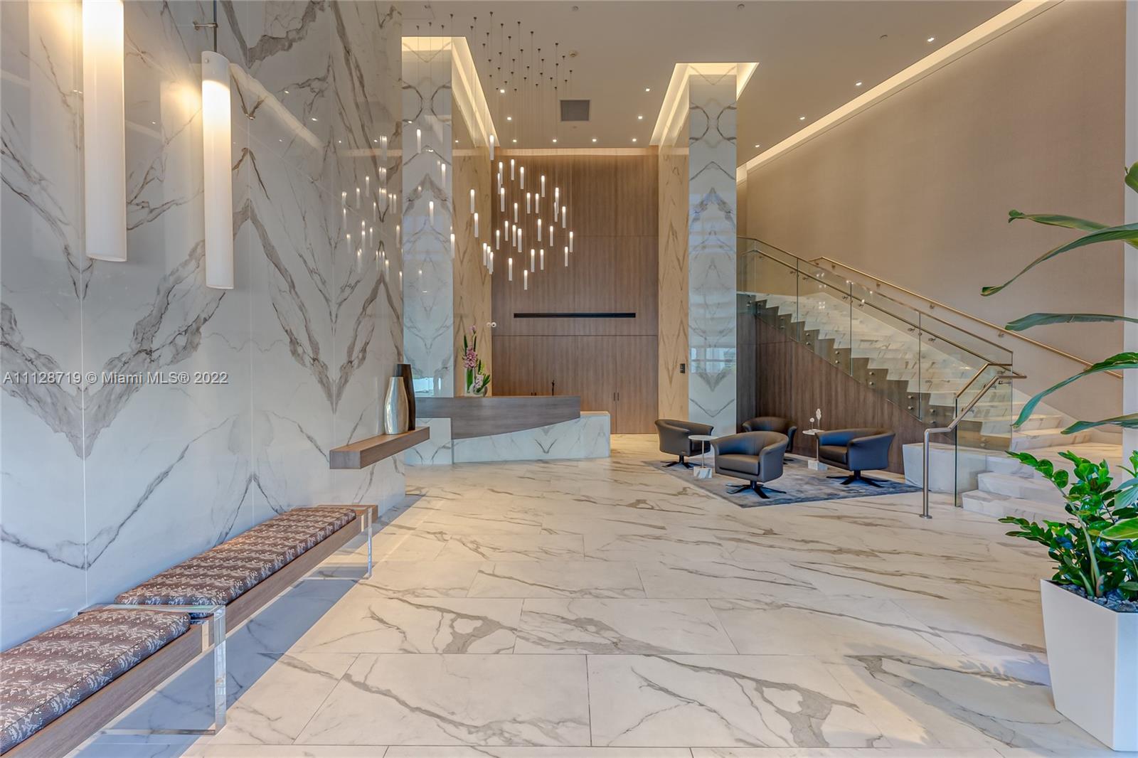 DIPLOMAT OCEANFRONT RESID - Residential