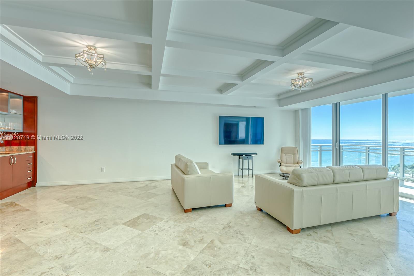 DIPLOMAT OCEANFRONT RESID - Residential