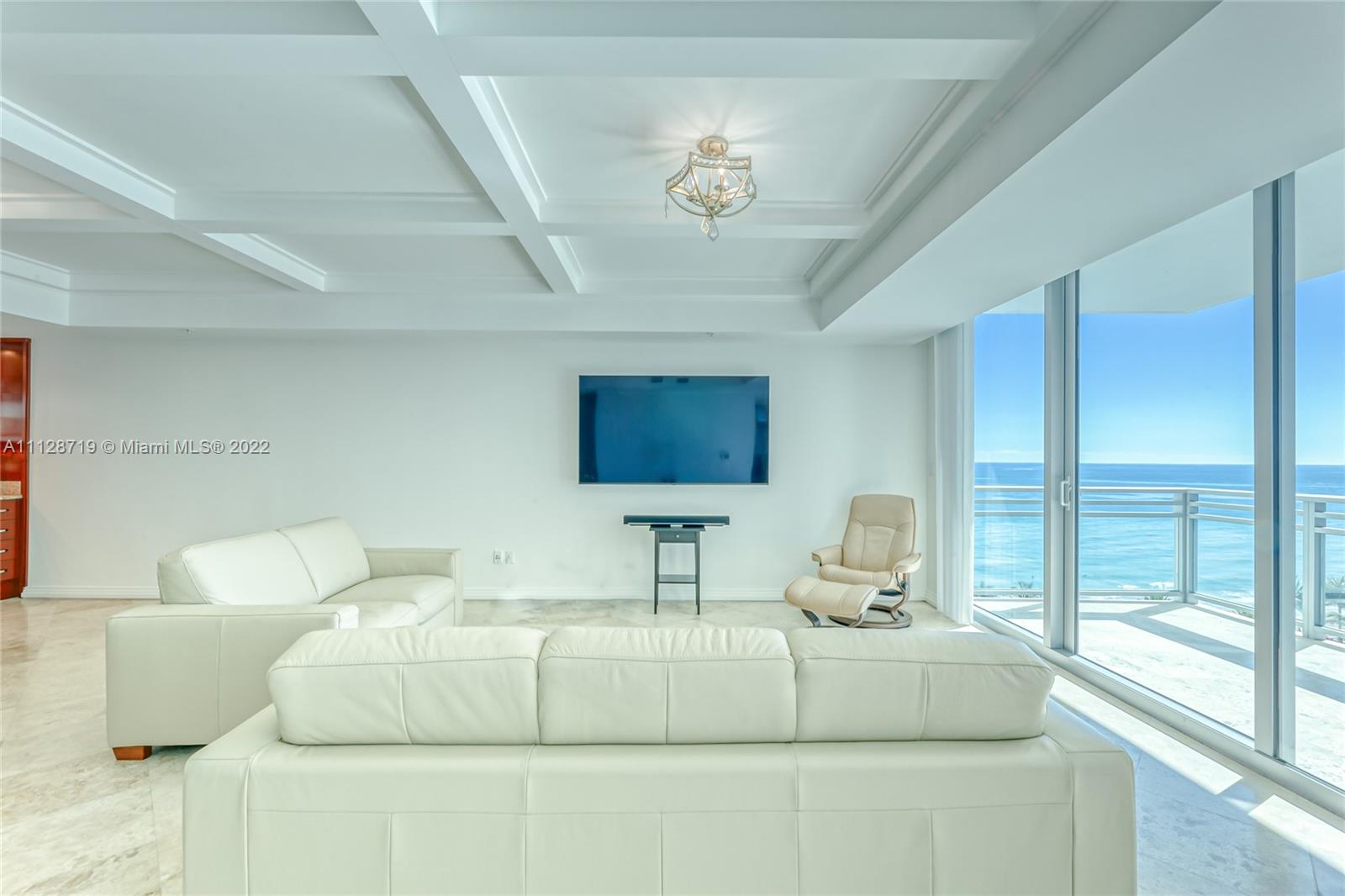 DIPLOMAT OCEANFRONT RESID - Residential