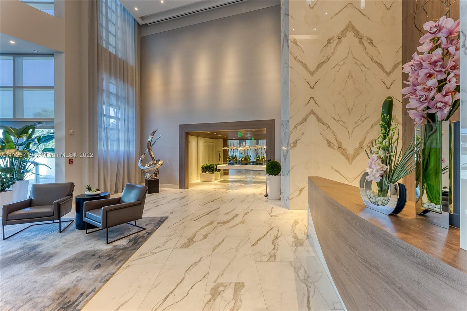 DIPLOMAT OCEANFRONT RESID - Residential