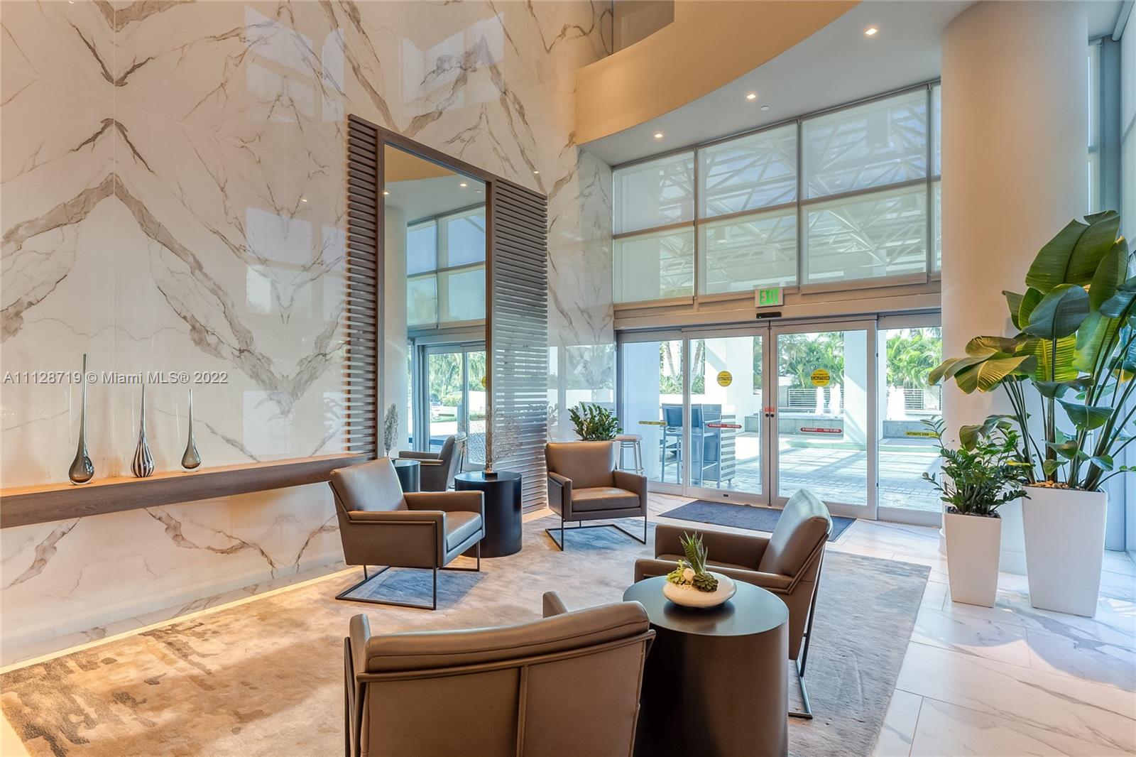DIPLOMAT OCEANFRONT RESID - Residential