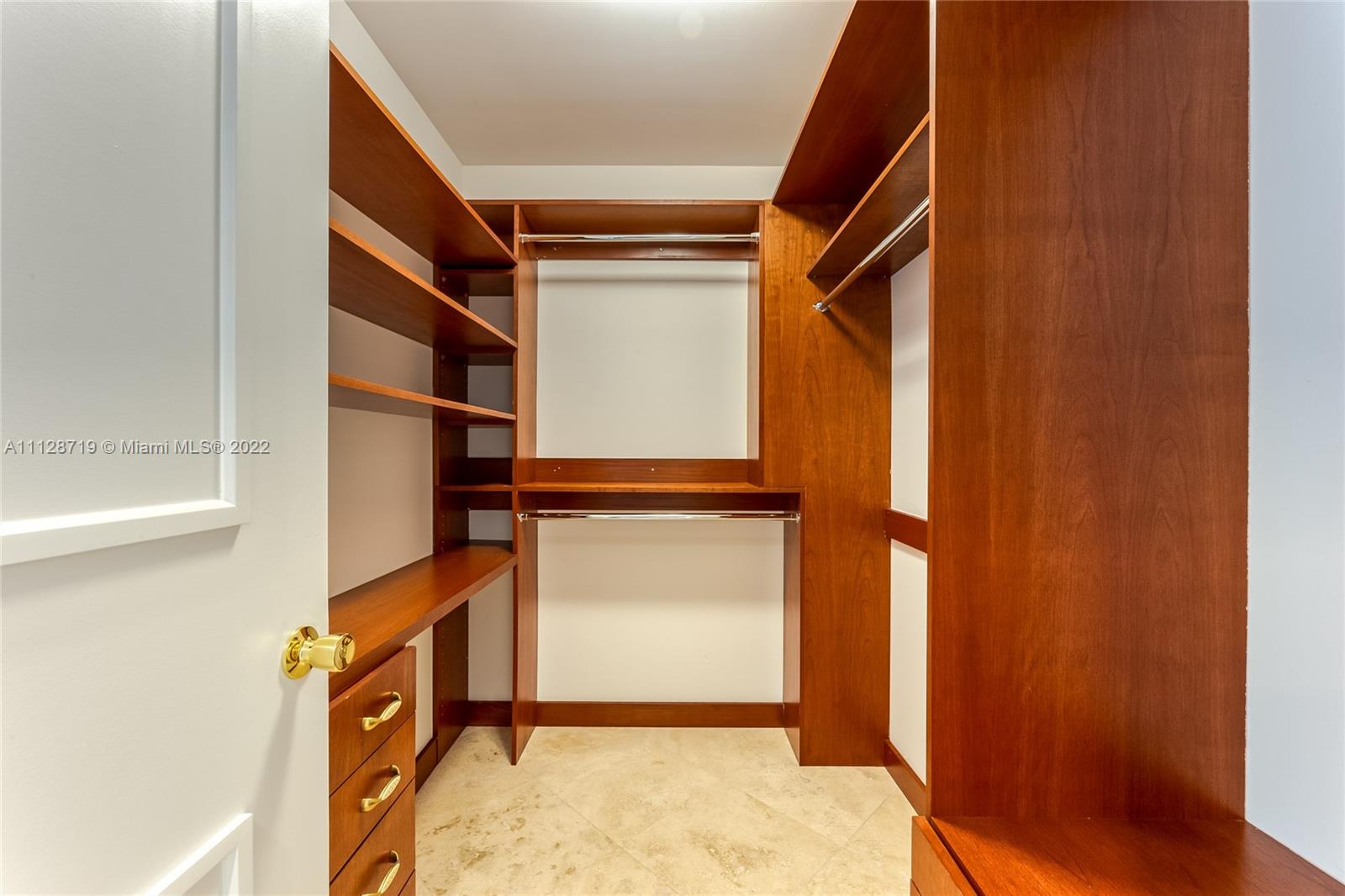 DIPLOMAT OCEANFRONT RESID - Residential