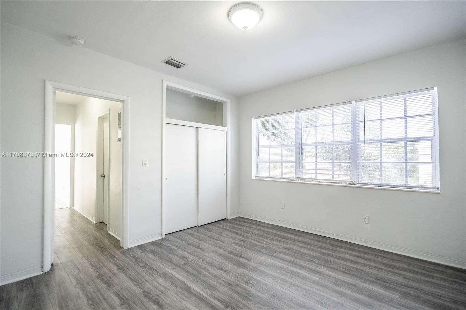 ISLE OF NORMANDY MIAMI VI - Residential Lease