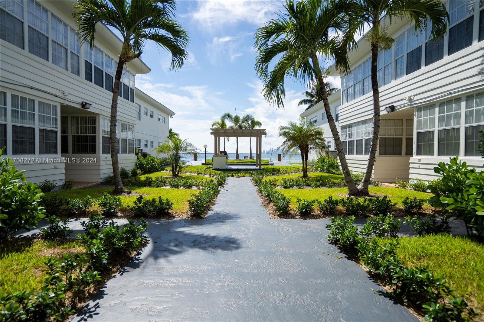 ISLE OF NORMANDY MIAMI VI - Residential Lease