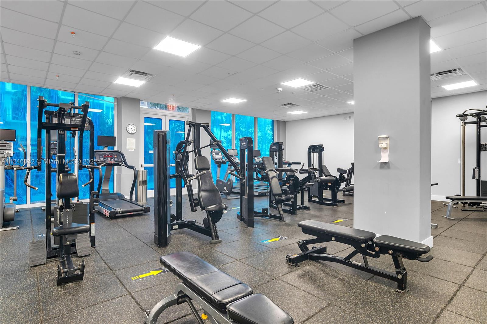PARKER PLAZA ESTATES COND - Residential